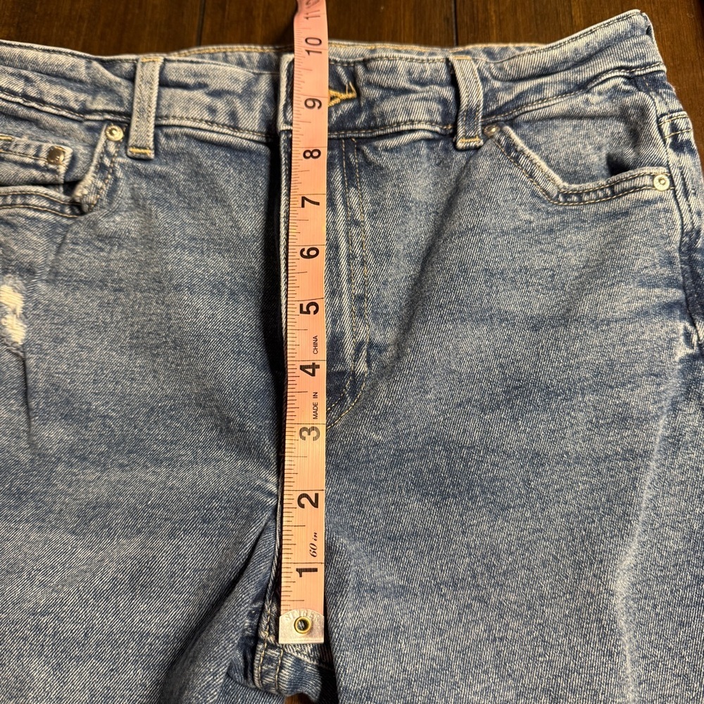 H&M High Waist Bootcut Jeans Light Wash | US 2 | Flare Denim - Picture 4 of 10
